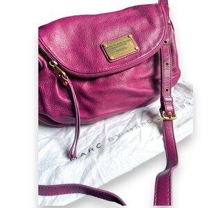 Like new Marc by Marc Jacobs Fuchasia Leather Classic Q Natasha Crossbody Bag